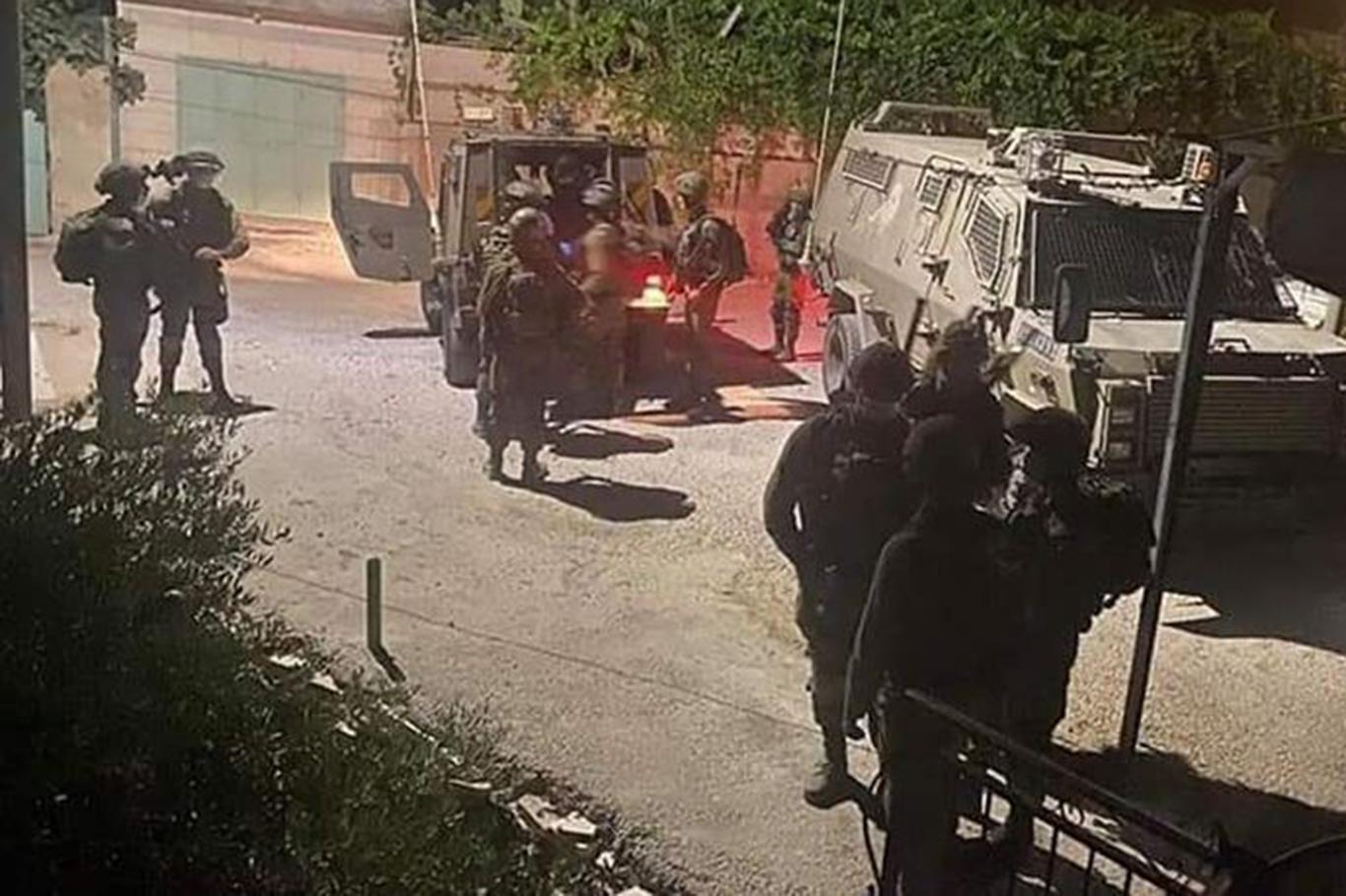 Zionist occupation regime teargases Palestinian families in W. Bank village of Zububa